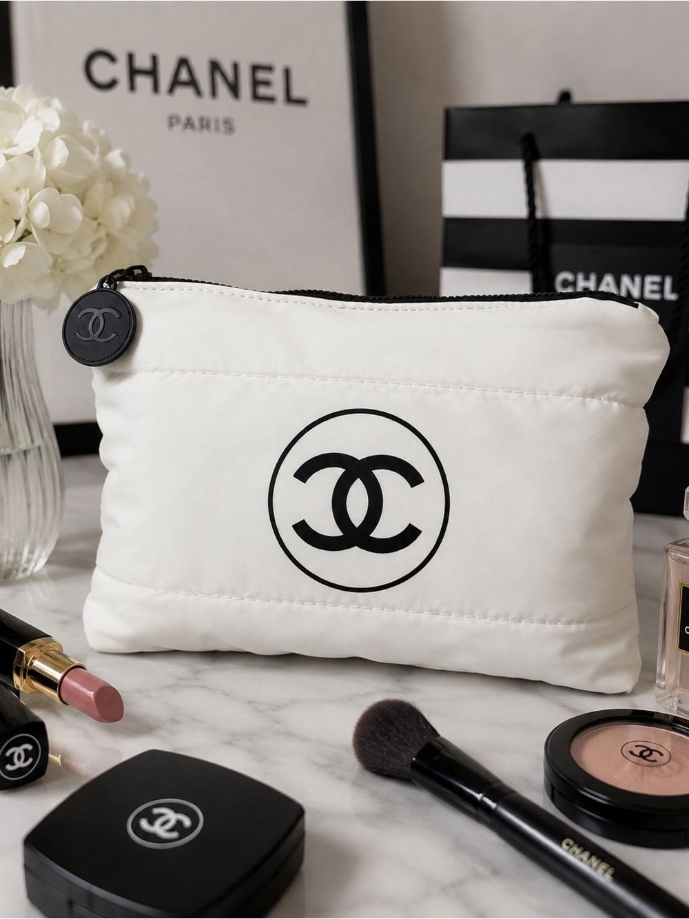 CHANEL Oversized Puffer Makeup Cosmetic Pouch/ IPAD Etc. Case — New! 🖤🤍